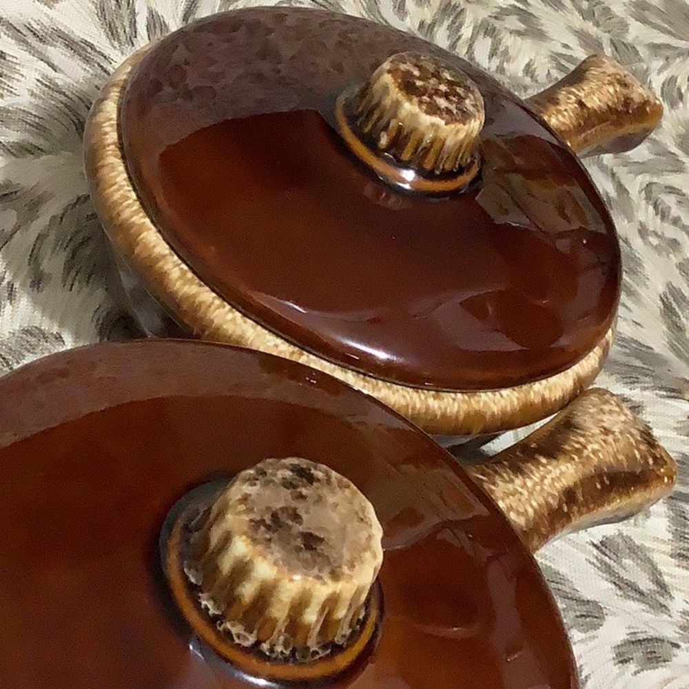 Hull Pottery Brown Drip (House and Garden, Mirror Brown) Individual Casserole